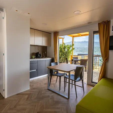 Maggiore Bay Appart hôtel