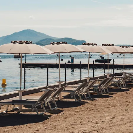 Maggiore Bay Appart hôtel *