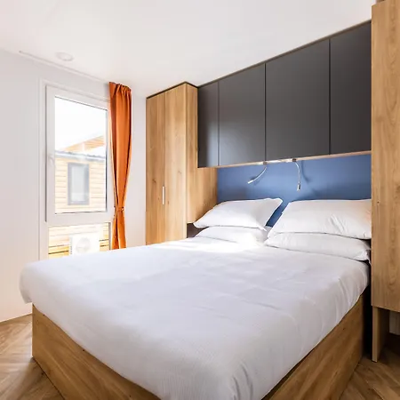 Aparthotel Maggiore Bay