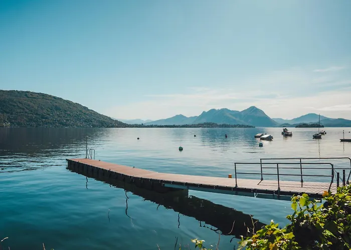 Maggiore Bay Бавено