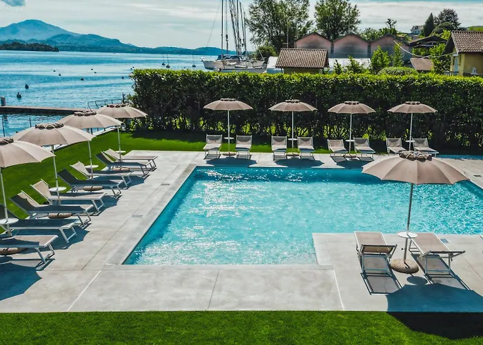 Maggiore Bay 4* Бавено